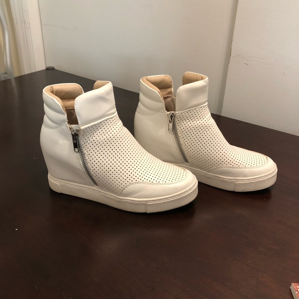 Steve Madden ankle booties